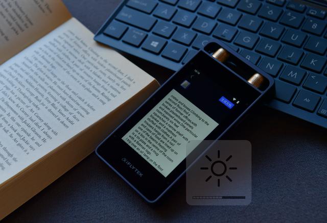 日常生活中常見(jiàn)的科技產(chǎn)品,科大訊飛在專注研發(fā)智能錄音筆的道路上